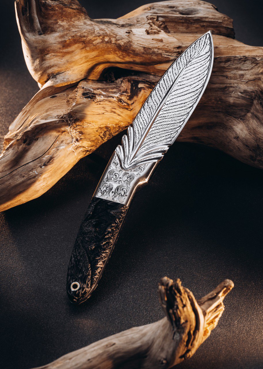 Cuchillo Pluma