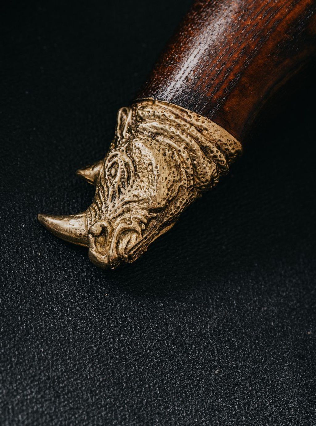 Cuchillo Rinoceronte Bestia
